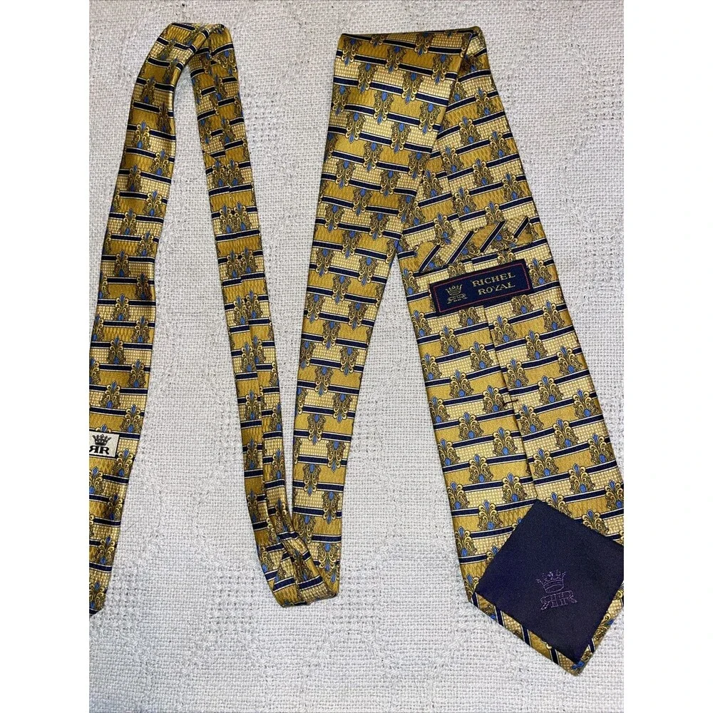 Richel Royal Men’s Dress Tie Sz 57” 4” Gold Geometric Business Formal City NWOT